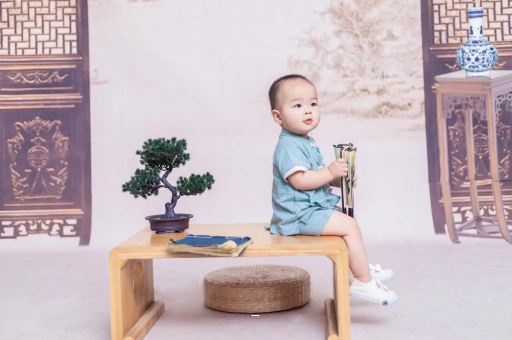 孝义蜡笔小新美伢怀孕